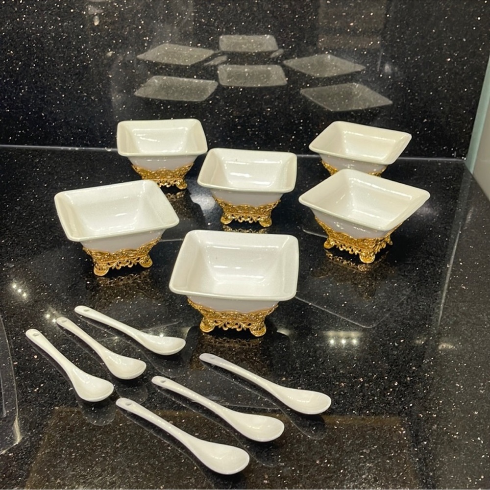 Gold stand ceramic nuts bowls
